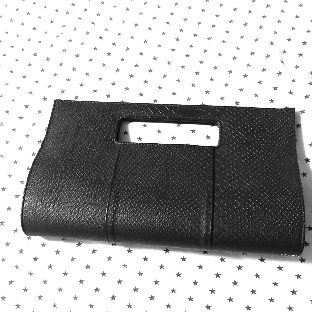 Black Clutch